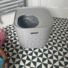 Modkat Covered Cat litter tray