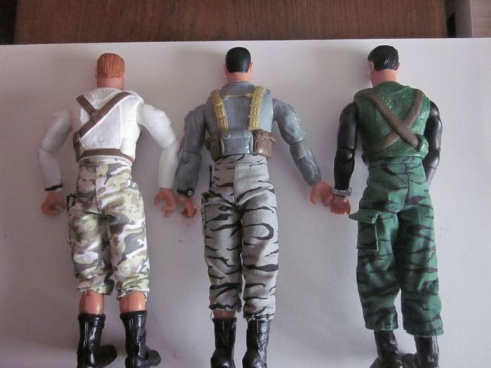 Three  Lanard Toys Ultra Corps Combat Army Soldier Figures 2003. 11.5 inches