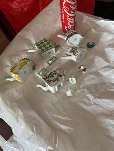 mini teapots