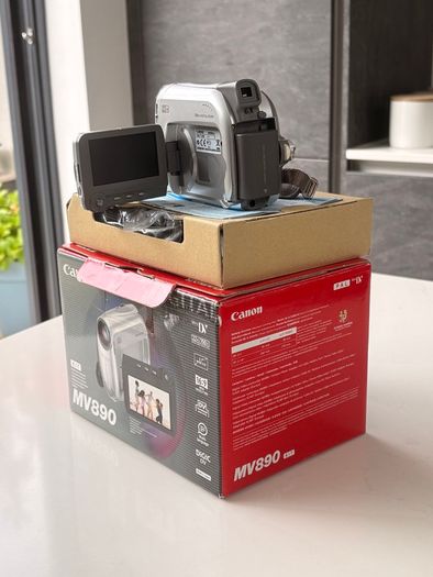 Boxed Canon MV890 MiniDV Camcorder, Vintage Y2K Video Camera