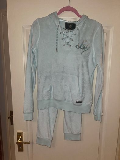 traksuit lipsy London