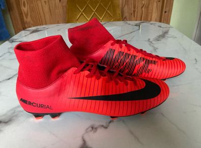 Nike Mercurial Victory Boots uk size 10