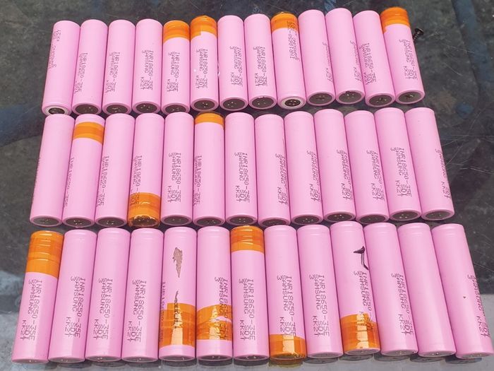 cells 18650 good  condition  200 cells