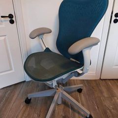 Herman Miller Mirra 2 Ergonomic Office Chair