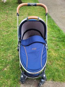 Egg pram tandem