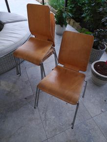 6 Chairs and table