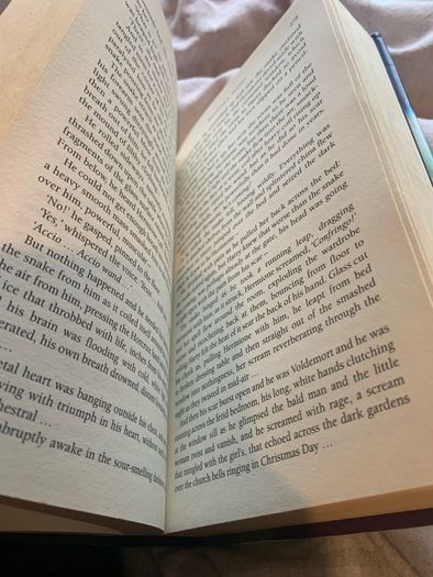 Hardback First edition : Harry Potter and the deathly hallows