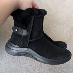 Skechers Suede Boots