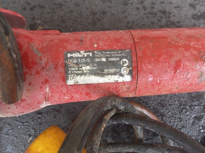 Hilti DCG 125-S angle grinder