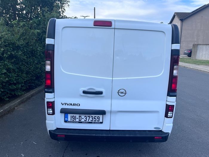 opel vivaro camper