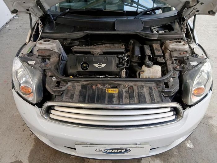 2015 Mini Countryman Breaking For Parts