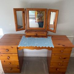 Solid Pine Dressing Table & 2 bedside lockers