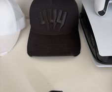 Yelir cap