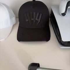 Yelir cap