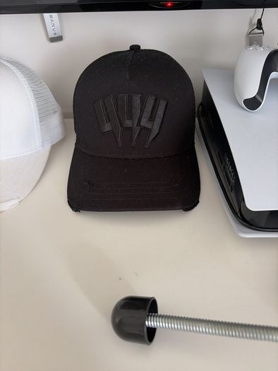 Yelir cap