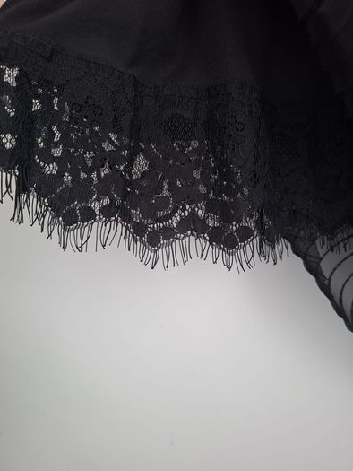 River Island black pleated skirt. Size UK10