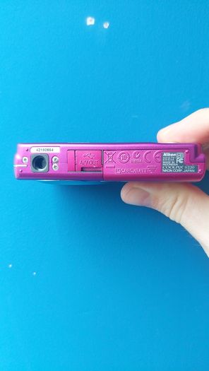 Nikon Coolpix S220 Y2K Retro Digital Camera