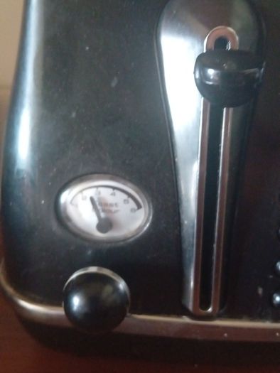 4 slice toaster black