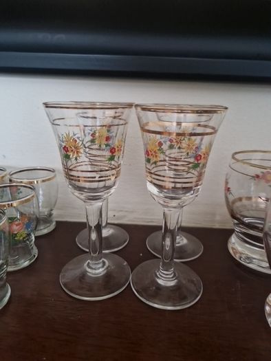 vintage sherry glasses