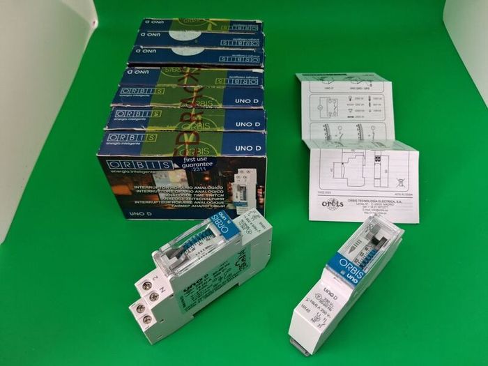 Postage - 7 X  Orbis Ob400132 Uno D Timers Brand New