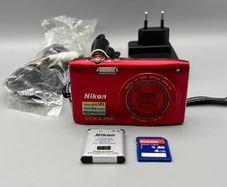 Nikon Coolpix S3300 16MP Digital Camera Red - Full Kit