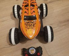 hot wheels tiger shark remote control car