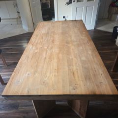 Kitchen table
