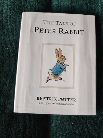 Pooh's Poems & The tale of Peter Rabbit