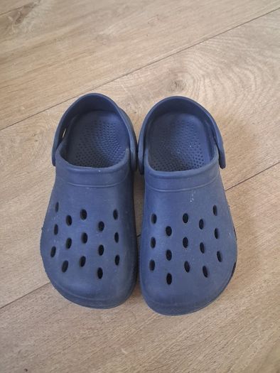 Free. Kids crocs. Size 1. Perfect