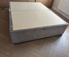 King Size 5Ft Bed and Headboard