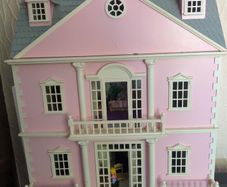 Doll house