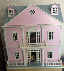 Doll house