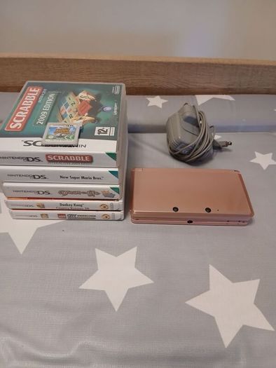 Nintendo 3DS Pearl Pink Console Bundle + Charger, Travel Case & 6 Classic Games!