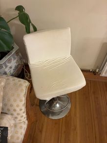 X2 cream stools