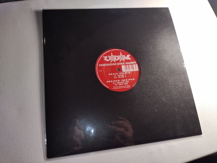 Underground Dance Massive - Good Times + Deeper Deeper - Labello Blanco Dance Records - Super SCARCE 90s DEEP House GEM!