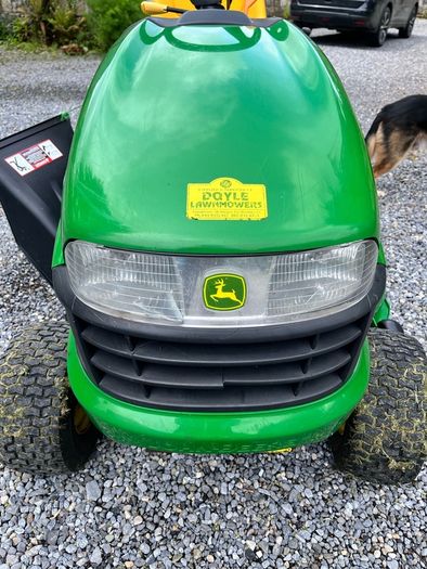 John Deere Lawn Teactor Ride on Mower