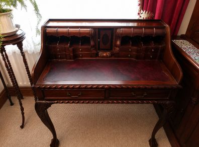 Mahogany bureau
