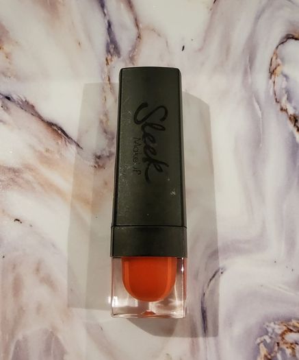 Sleek Lipstick