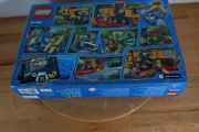 LEGO City 60160 Jungle Mobile Lab - Complete with Box &amp; Instructions
