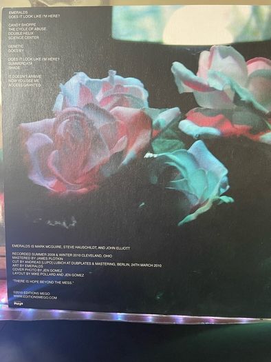 Emeralds - Does It Look Like I'm Here?