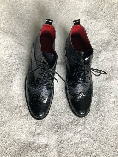 Jose Saenz boots