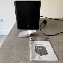 ice cube maker