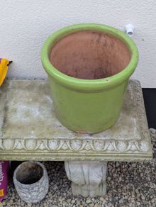 Plant pot