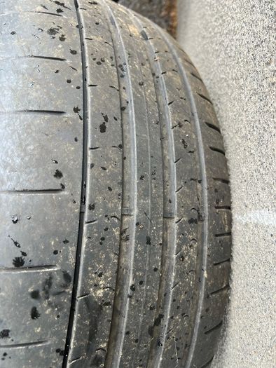BMW X4 genuine 20" alloy wheels and tyres