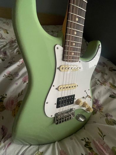 Fender player 2 Stratocaster upgraded