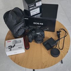 Canon EOS R8 + 50mm 1.8 | Like New (Shutter Count: 1320) + Full Kit