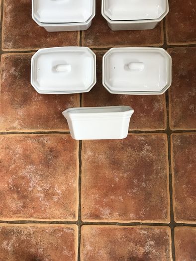 Ceramic pots