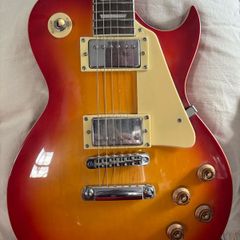 Harley Benton "LP" type  - it's the Thomann Les Paul
