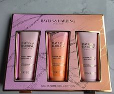 Baylis & Harding Jojoba, Vanilla & Almond Oil Luxury Hand Creme