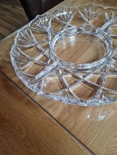 Serving dish.